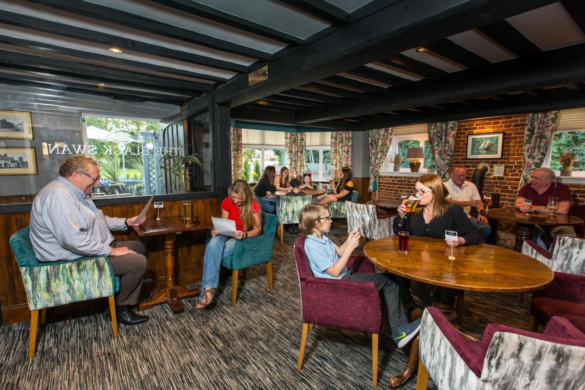 The Black Swan Inn Horsham St Faith Bagian luar foto