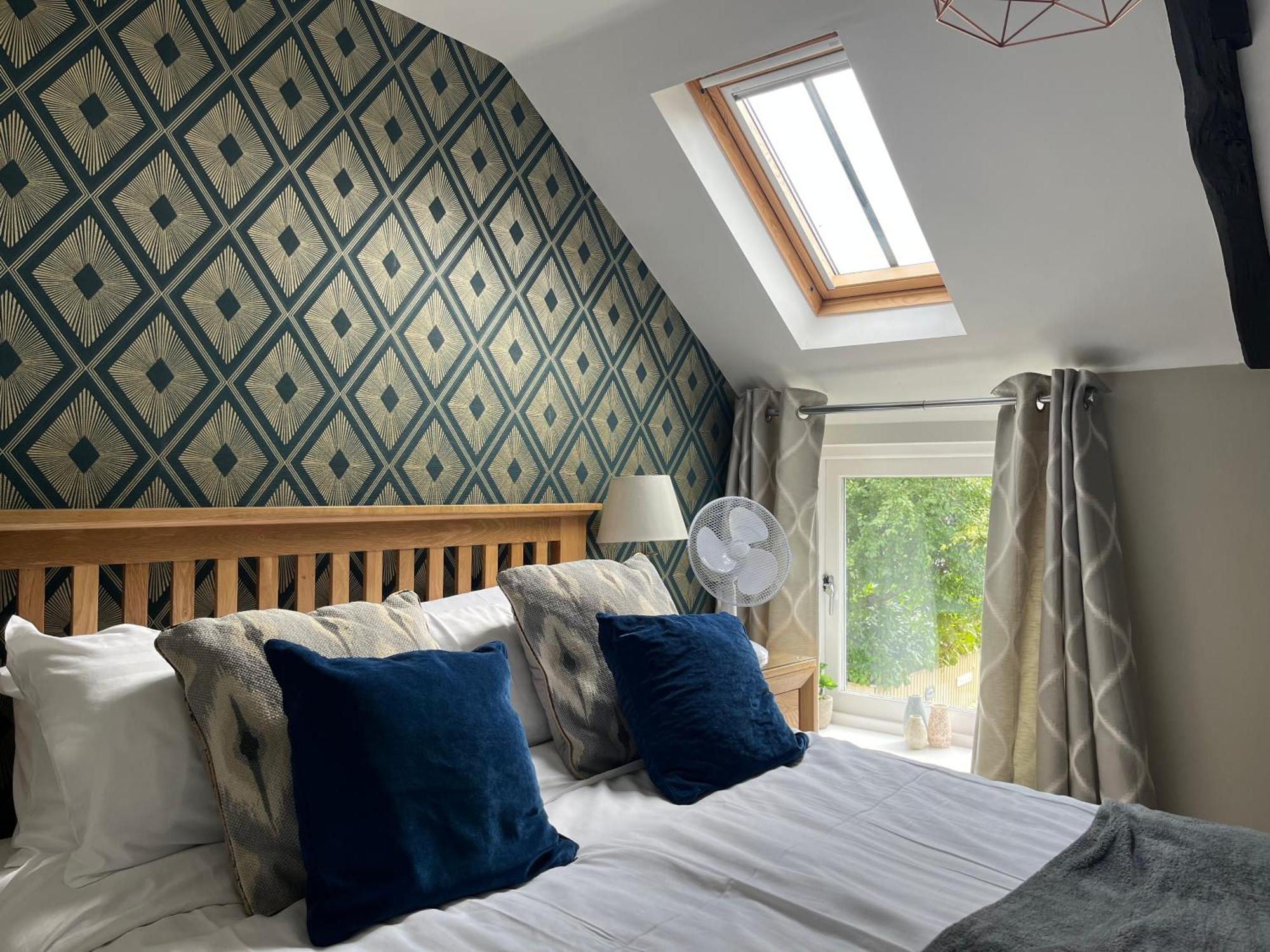 The Black Swan Inn Horsham St Faith Bagian luar foto