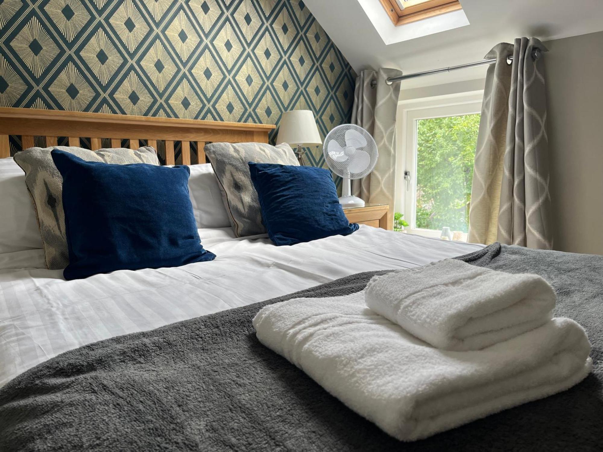 The Black Swan Inn Horsham St Faith Bagian luar foto