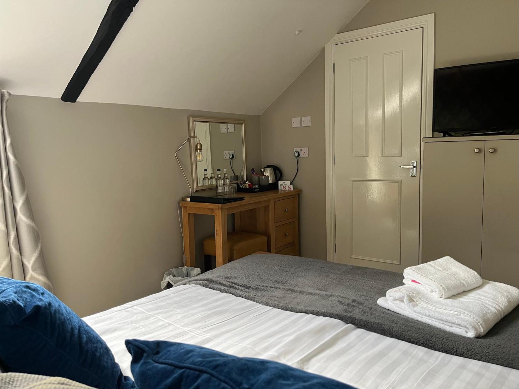 The Black Swan Inn Horsham St Faith Bagian luar foto