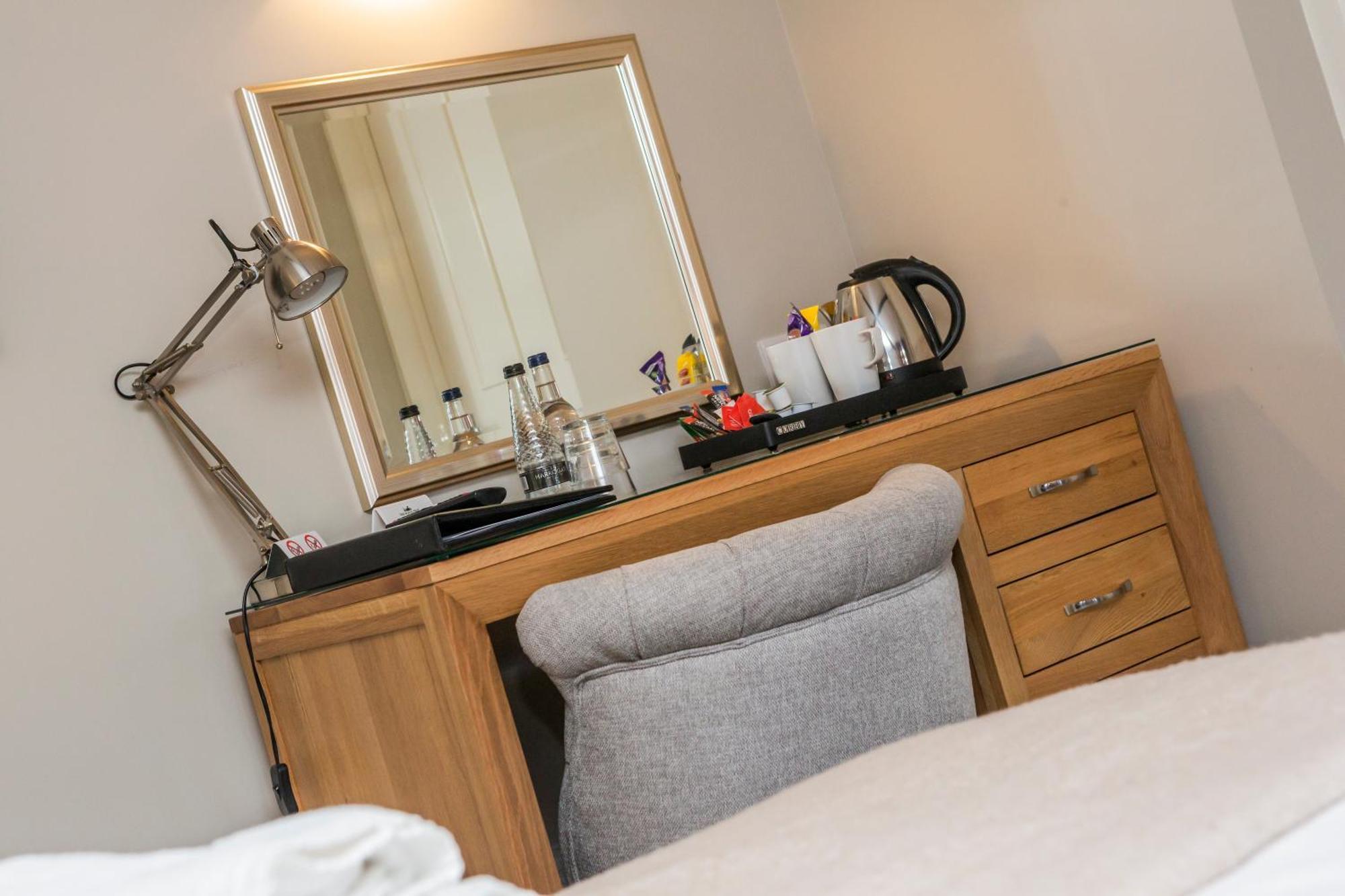 The Black Swan Inn Horsham St Faith Bagian luar foto