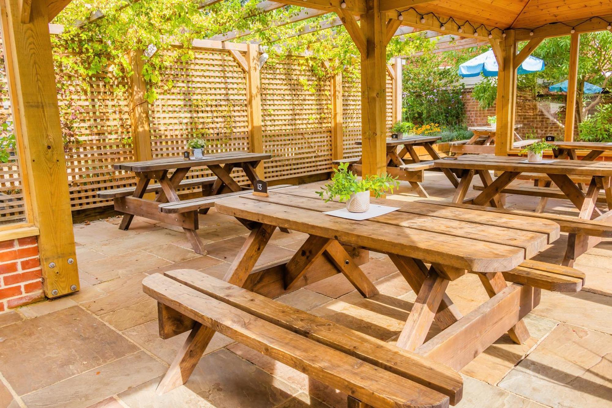 The Black Swan Inn Horsham St Faith Bagian luar foto