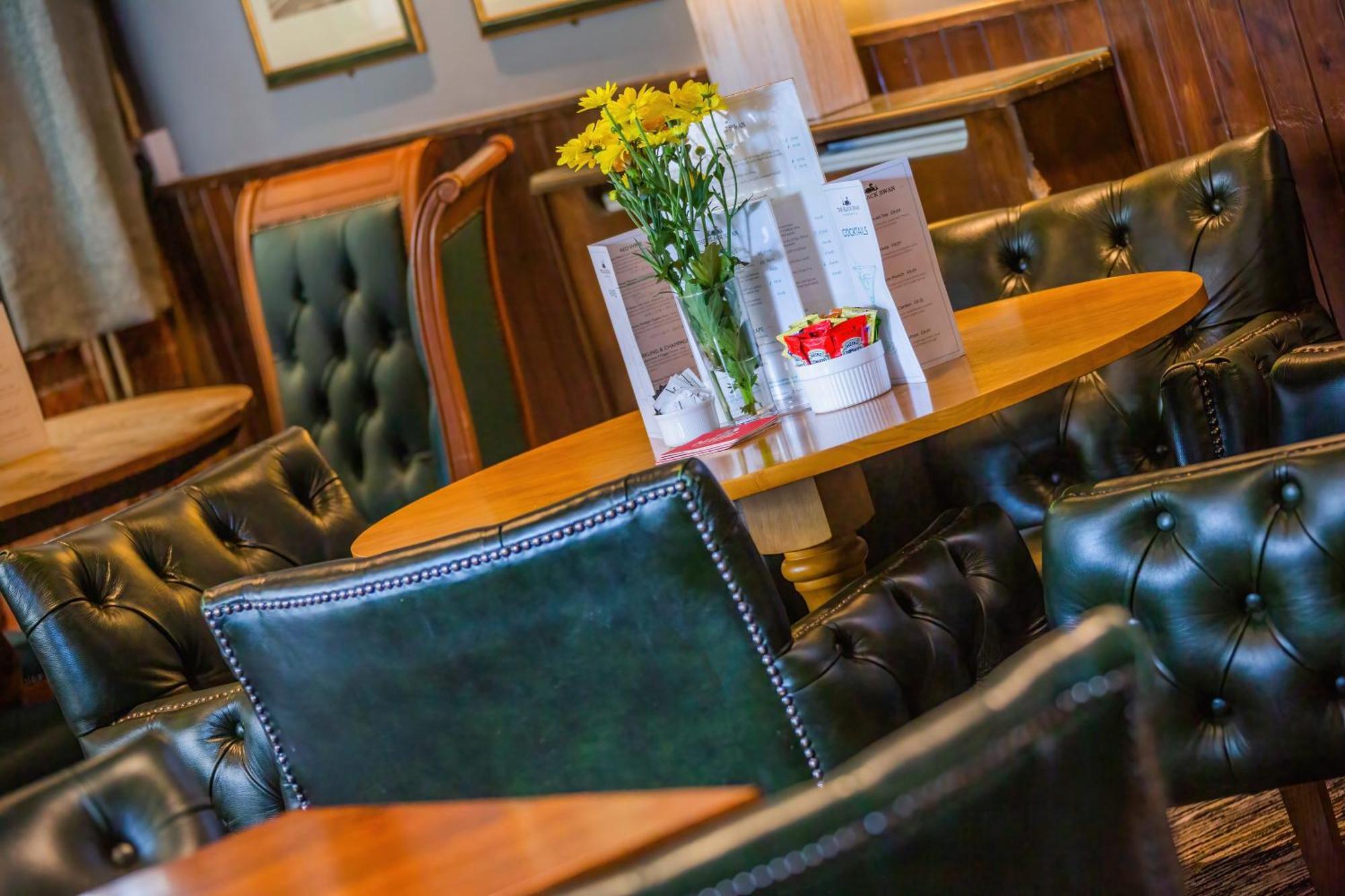 The Black Swan Inn Horsham St Faith Bagian luar foto